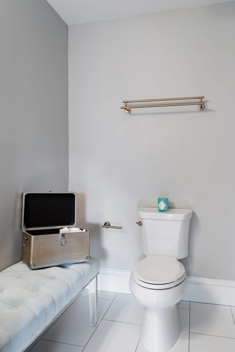 Historic Gem Walking Distance to King St - Charleston, South Carolina