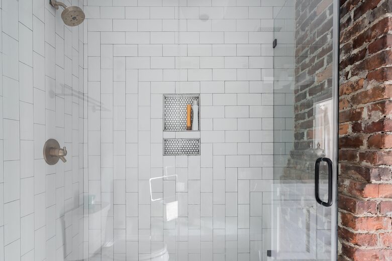 Historic Gem Walking Distance to King St - Charleston, South Carolina