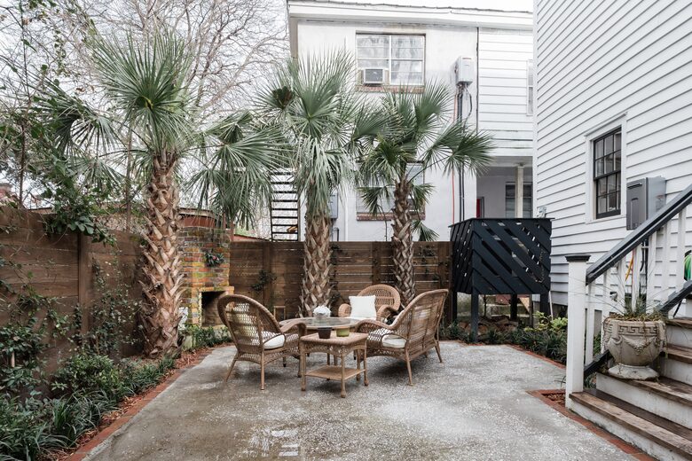 Historic Gem Walking Distance to King St - Charleston, South Carolina