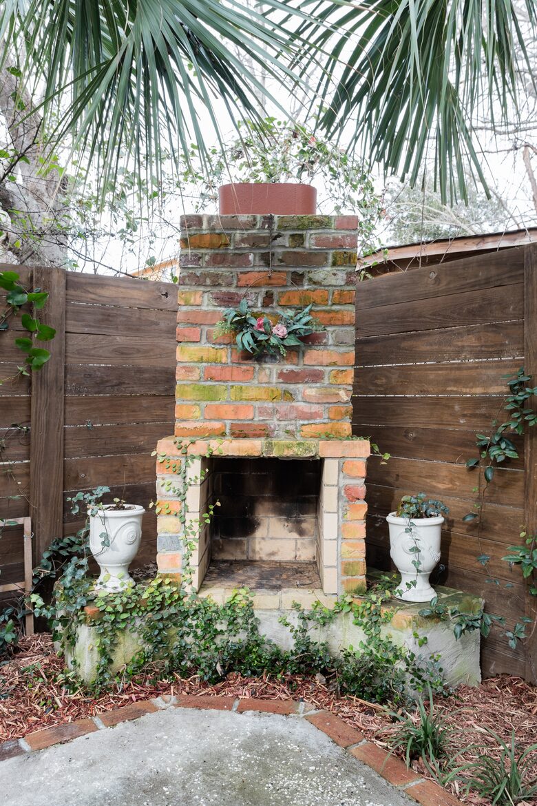 Historic Gem Walking Distance to King St - Charleston, South Carolina