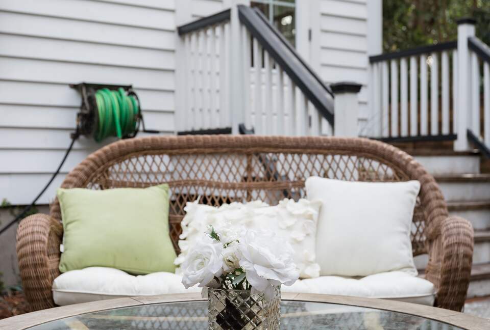 Historic Gem Walking Distance to King St - Charleston, South Carolina