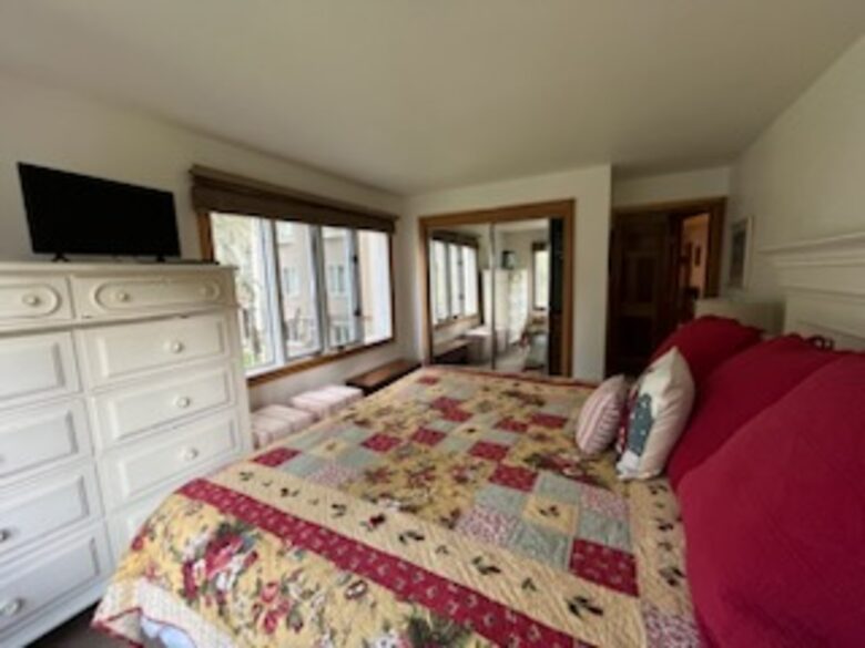 Golden Peak Creekside - Vail, Colorado