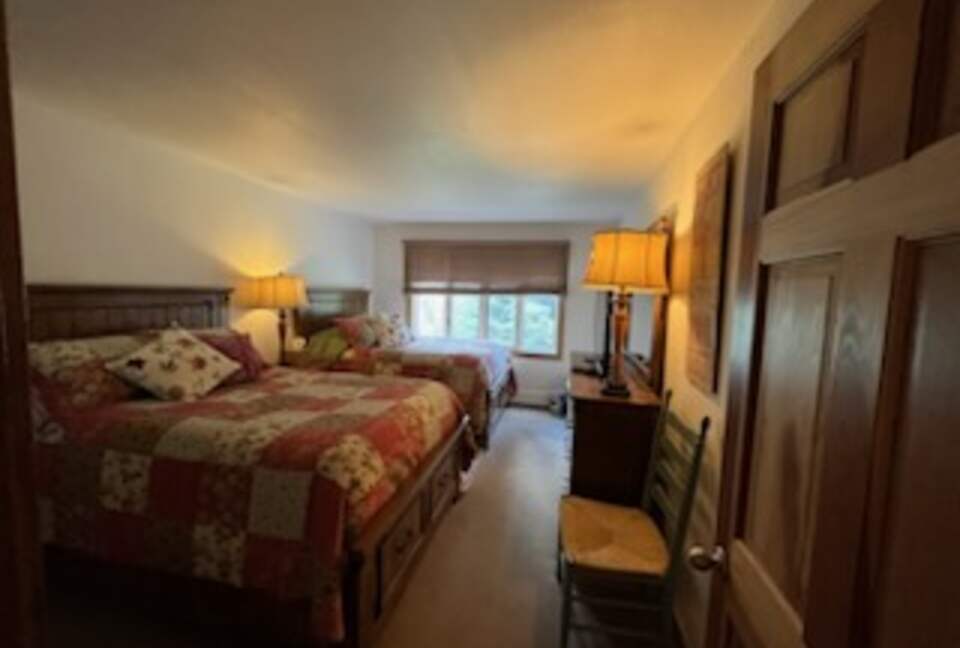 Golden Peak Creekside - Vail, Colorado