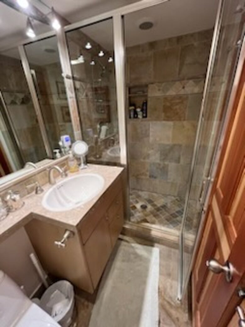 Golden Peak Creekside - Vail, Colorado