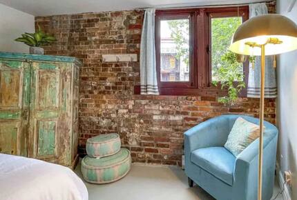 Exclusive 6 bed, 6 bath residence in Old Montreal - Montreal, Canada