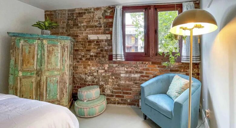 Exclusive 6 bed, 6 bath residence in Old Montreal - Montreal, Canada