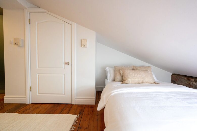 Exclusive 6 bed, 6 bath residence in Old Montreal - Montreal, Canada