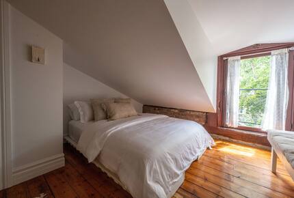 Exclusive 6 bed, 6 bath residence in Old Montreal - Montreal, Canada