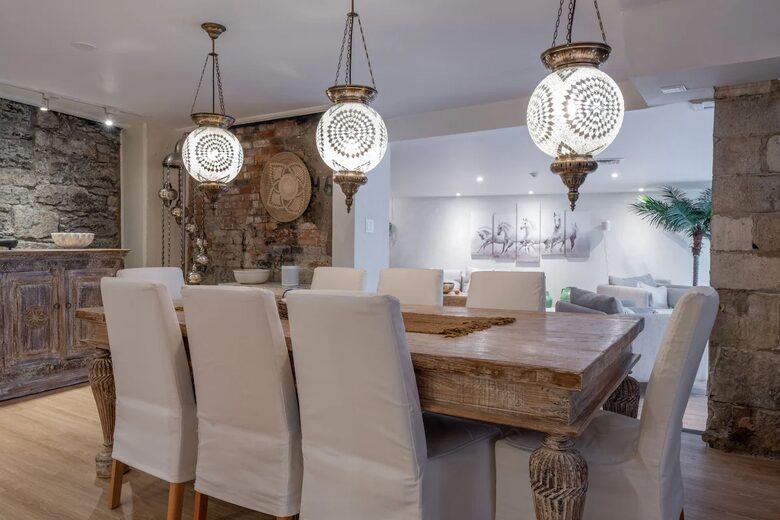 Exclusive 6 bed, 6 bath residence in Old Montreal - Montreal, Canada