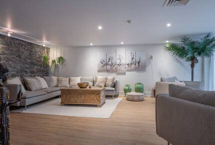 Exclusive 6 bed, 6 bath residence in Old Montreal - Montreal, Canada