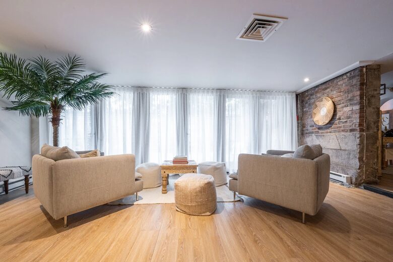 Exclusive 6 bed, 6 bath residence in Old Montreal - Montreal, Canada