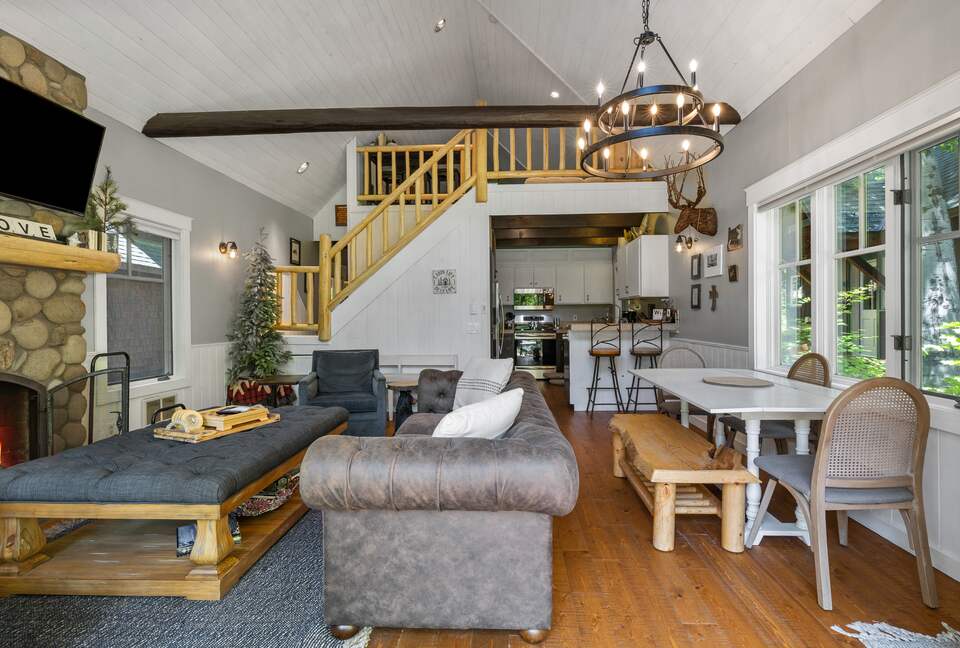 Cabin in Metolius River Resort | Outdoor haven for golfers, adventure, and nature enthusiasts - Camp Sherman, Oregon