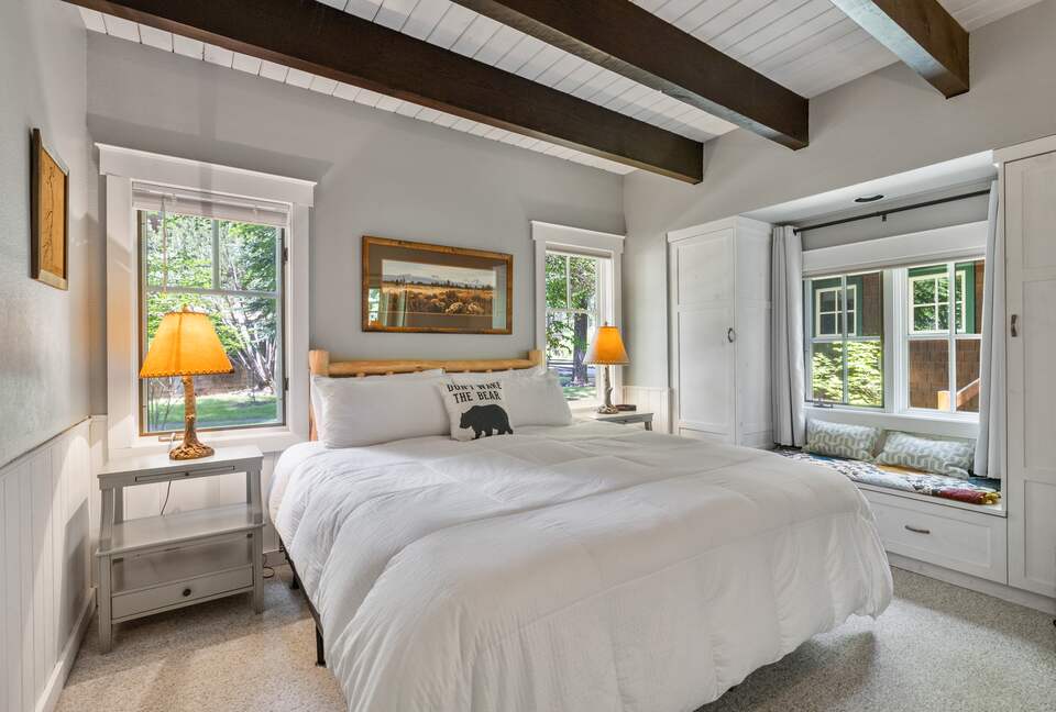 Cabin in Metolius River Resort | Outdoor haven for golfers, adventure, and nature enthusiasts - Camp Sherman, Oregon