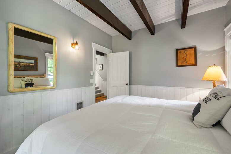 Cabin in Metolius River Resort | Outdoor haven for golfers, adventure, and nature enthusiasts - Camp Sherman, Oregon