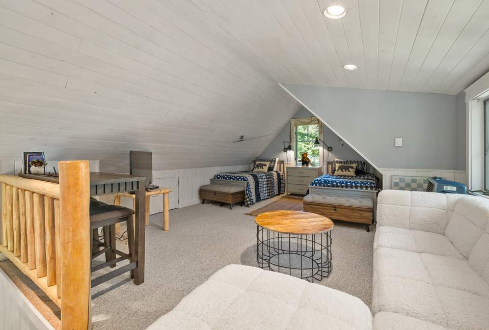 Cabin in Metolius River Resort | Outdoor haven for golfers, adventure, and nature enthusiasts - Camp Sherman, Oregon