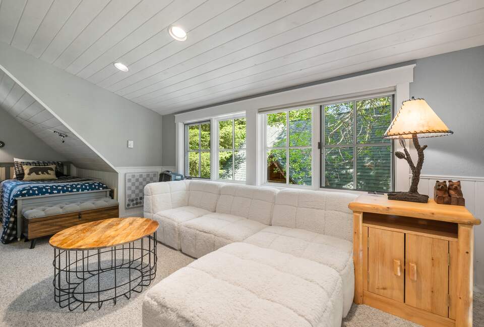 Cabin in Metolius River Resort | Outdoor haven for golfers, adventure, and nature enthusiasts - Camp Sherman, Oregon