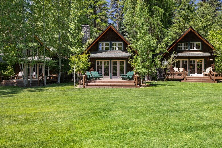 Cabin in Metolius River Resort | Outdoor haven for golfers, adventure, and nature enthusiasts - Camp Sherman, Oregon