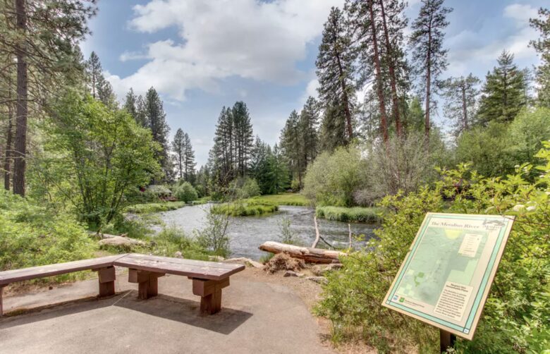 Cabin in Metolius River Resort | Outdoor haven for golfers, adventure, and nature enthusiasts - Camp Sherman, Oregon