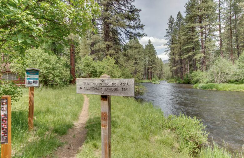 Cabin in Metolius River Resort | Outdoor haven for golfers, adventure, and nature enthusiasts - Camp Sherman, Oregon
