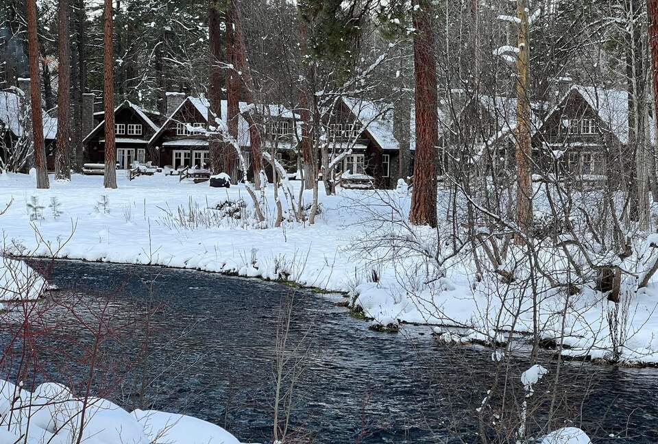 Cabin in Metolius River Resort | Outdoor haven for golfers, adventure, and nature enthusiasts - Camp Sherman, Oregon