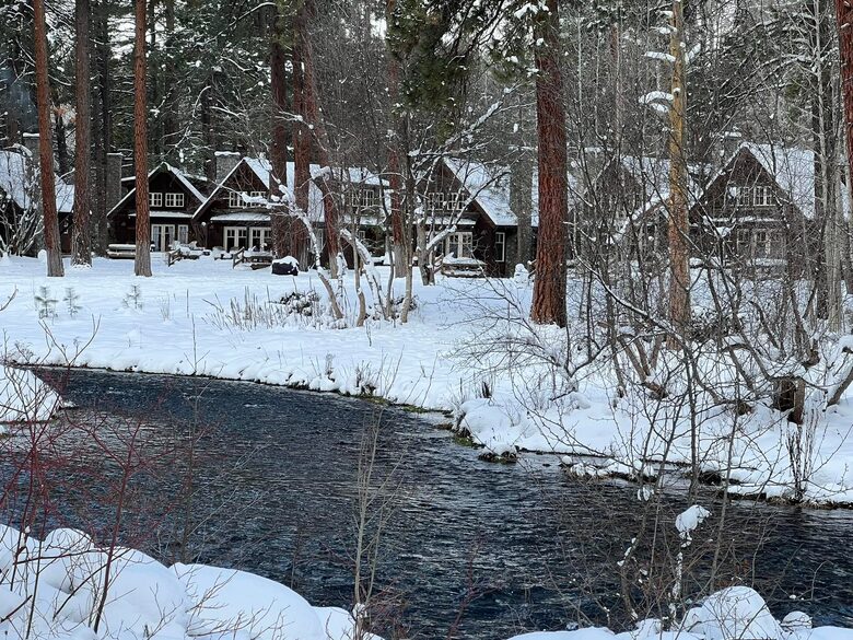 Cabin in Metolius River Resort | Outdoor haven for golfers, adventure, and nature enthusiasts - Camp Sherman, Oregon