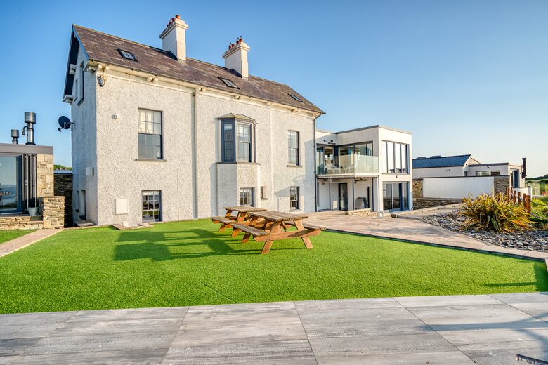 Oceanfront Cliff House with a Tennis Court - Rossnowlagh, Ireland