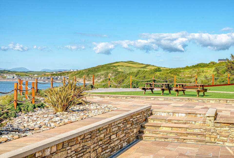 Oceanfront Cliff House with a Tennis Court - Rossnowlagh, Ireland
