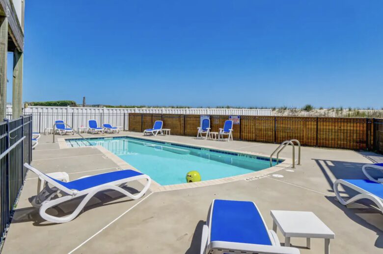 Peachy Views | Beachfront Retreat - North Topsail Beach, North Carolina