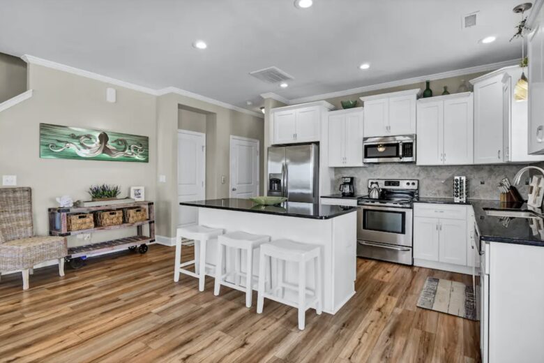 Peachy Views | Beachfront Retreat - North Topsail Beach, North Carolina