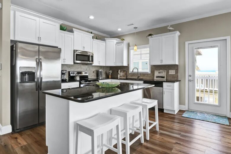 Peachy Views | Beachfront Retreat - North Topsail Beach, North Carolina