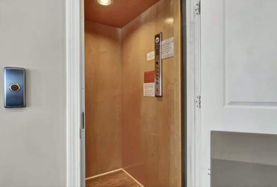 Peachy Views | Beachfront Retreat - North Topsail Beach, North Carolina