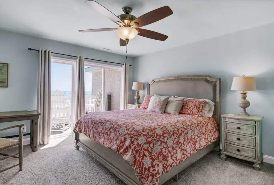 Peachy Views | Beachfront Retreat - North Topsail Beach, North Carolina