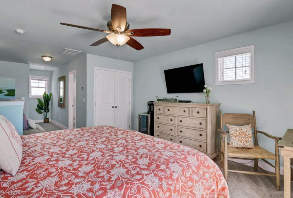 Peachy Views | Beachfront Retreat - North Topsail Beach, North Carolina