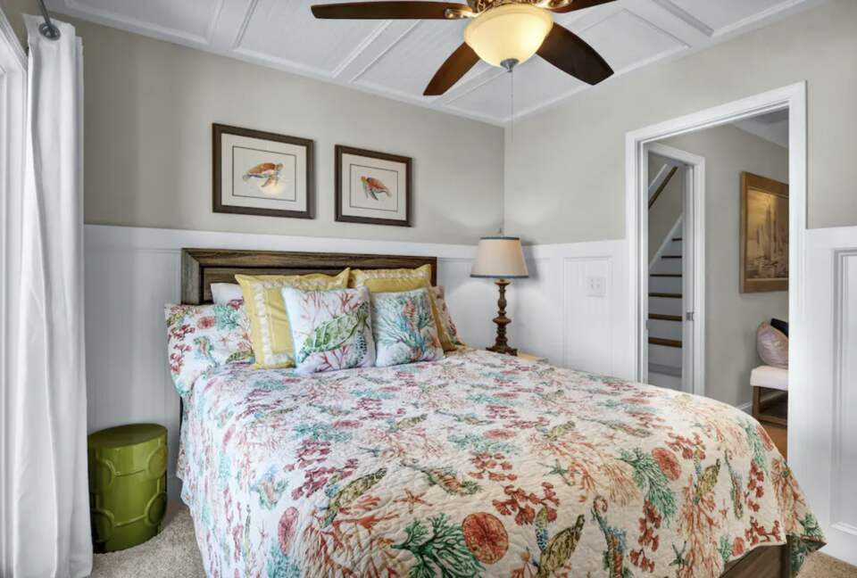 Peachy Views | Beachfront Retreat - North Topsail Beach, North Carolina