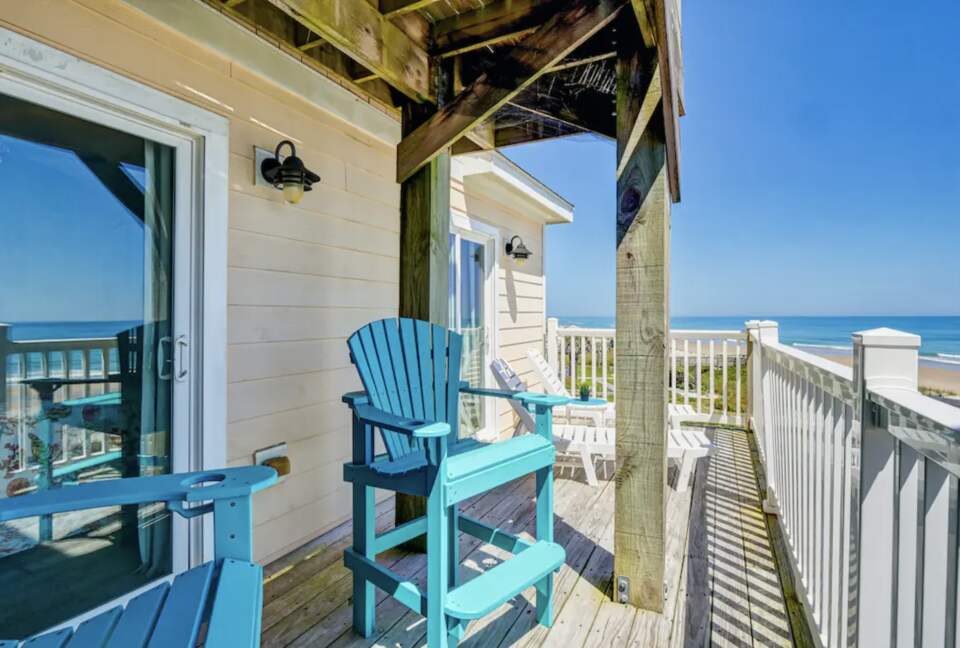 Peachy Views | Beachfront Retreat - North Topsail Beach, North Carolina