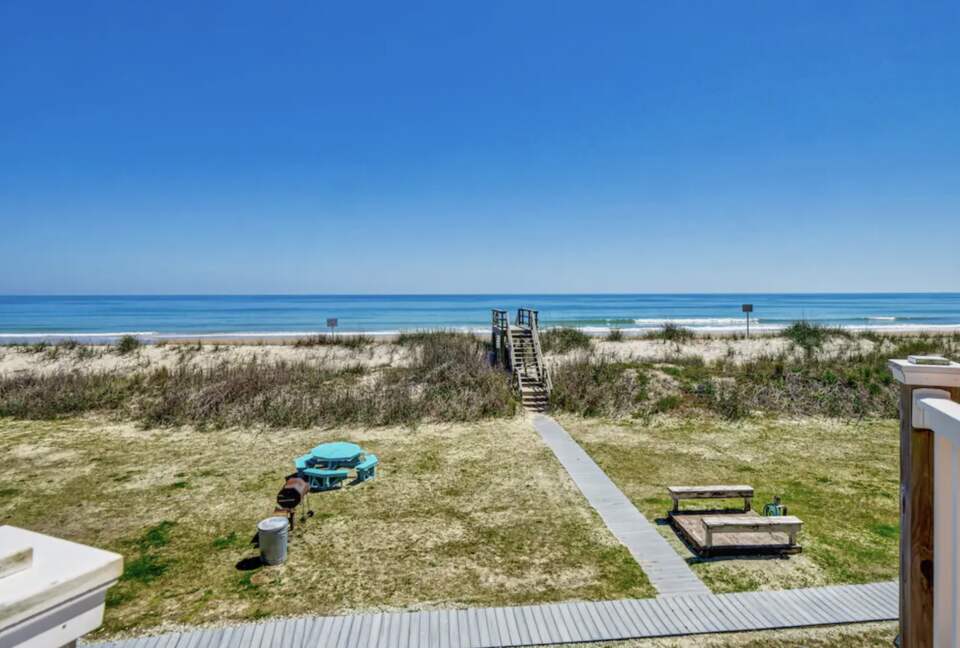 Peachy Views | Beachfront Retreat - North Topsail Beach, North Carolina