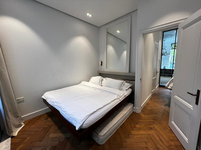 Luxury Canal House - Amsterdam, Netherlands