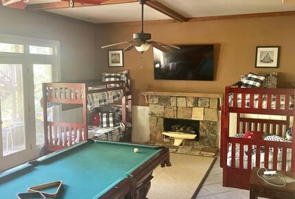 Lake Keowee Getaway - Salem, South Carolina