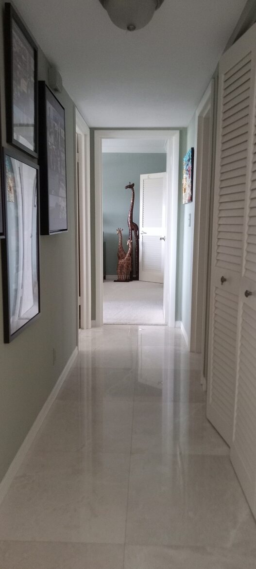 Marine Tower Retreat - Fort Lauderdale, Florida