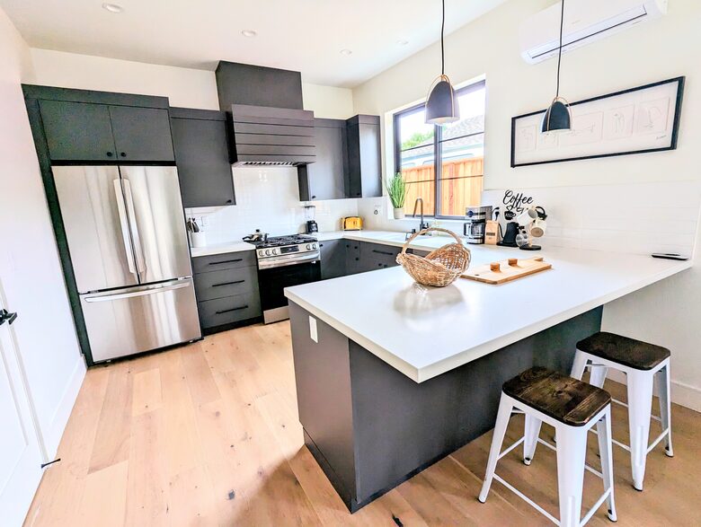 New & Modern Casita; Easy Walk to Town! - Danville, California