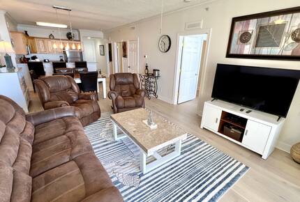 Tropic Winds | Beachfront Villa - Panama City Beach, Florida