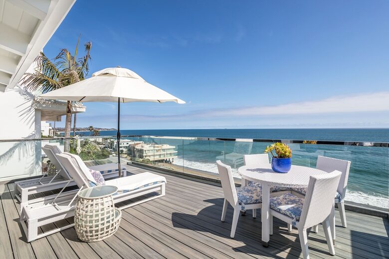 Stunning ocean view home on quiet beach in Malibu - Malibu, California