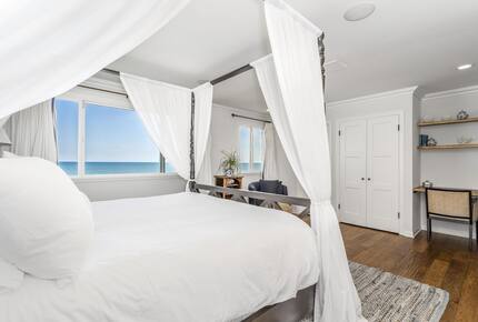 Stunning ocean view home on quiet beach in Malibu - Malibu, California
