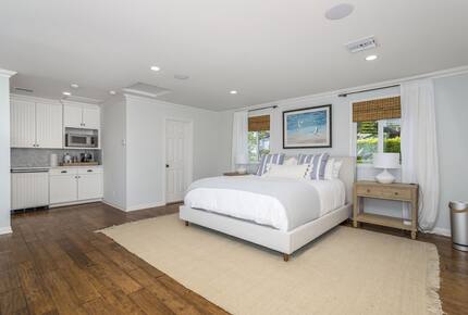 Stunning ocean view home on quiet beach in Malibu - Malibu, California