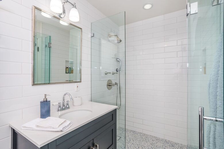 Stunning ocean view home on quiet beach in Malibu - Malibu, California