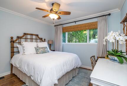 Stunning ocean view home on quiet beach in Malibu - Malibu, California