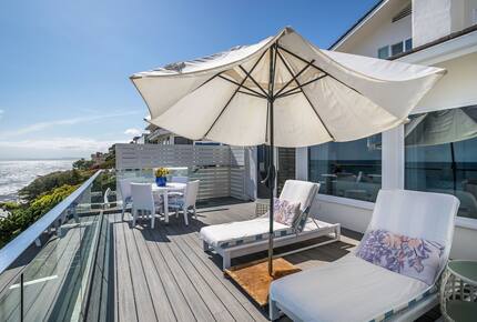 Stunning ocean view home on quiet beach in Malibu - Malibu, California