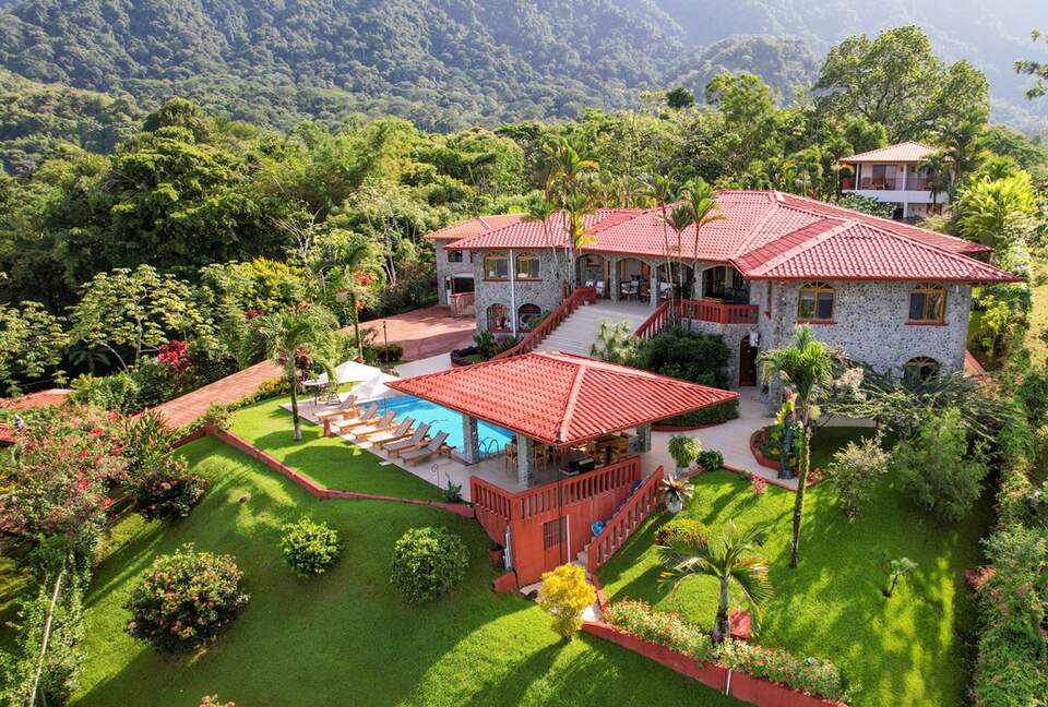 Topanga Villa - Ojochal, Costa Rica