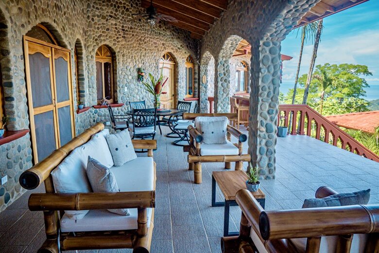 Topanga Villa - Ojochal, Costa Rica