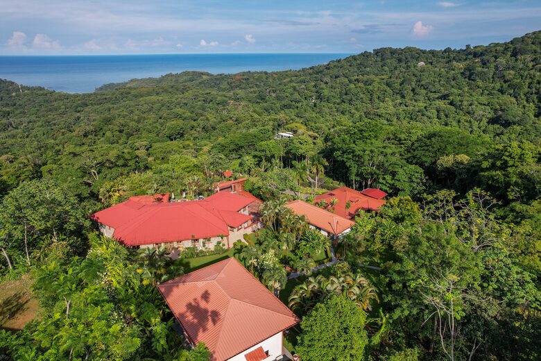 Topanga Villa - Ojochal, Costa Rica